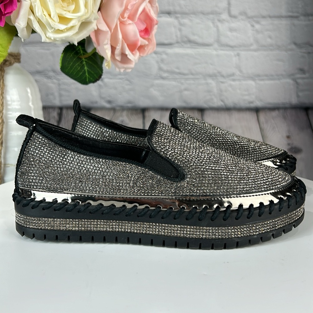 MUGUAN COMPANY - 1997 Black Silver Jeweled Slip On Flats - Picture 5 of 17